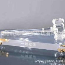 深圳市新龍有機玻璃制品廠 展示道具與有機玻璃水的專業制造商